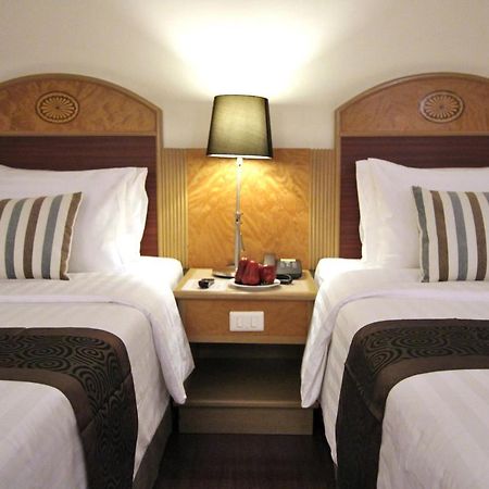 Grand Tower Inn Rama 6 Bangkok Kültér fotó