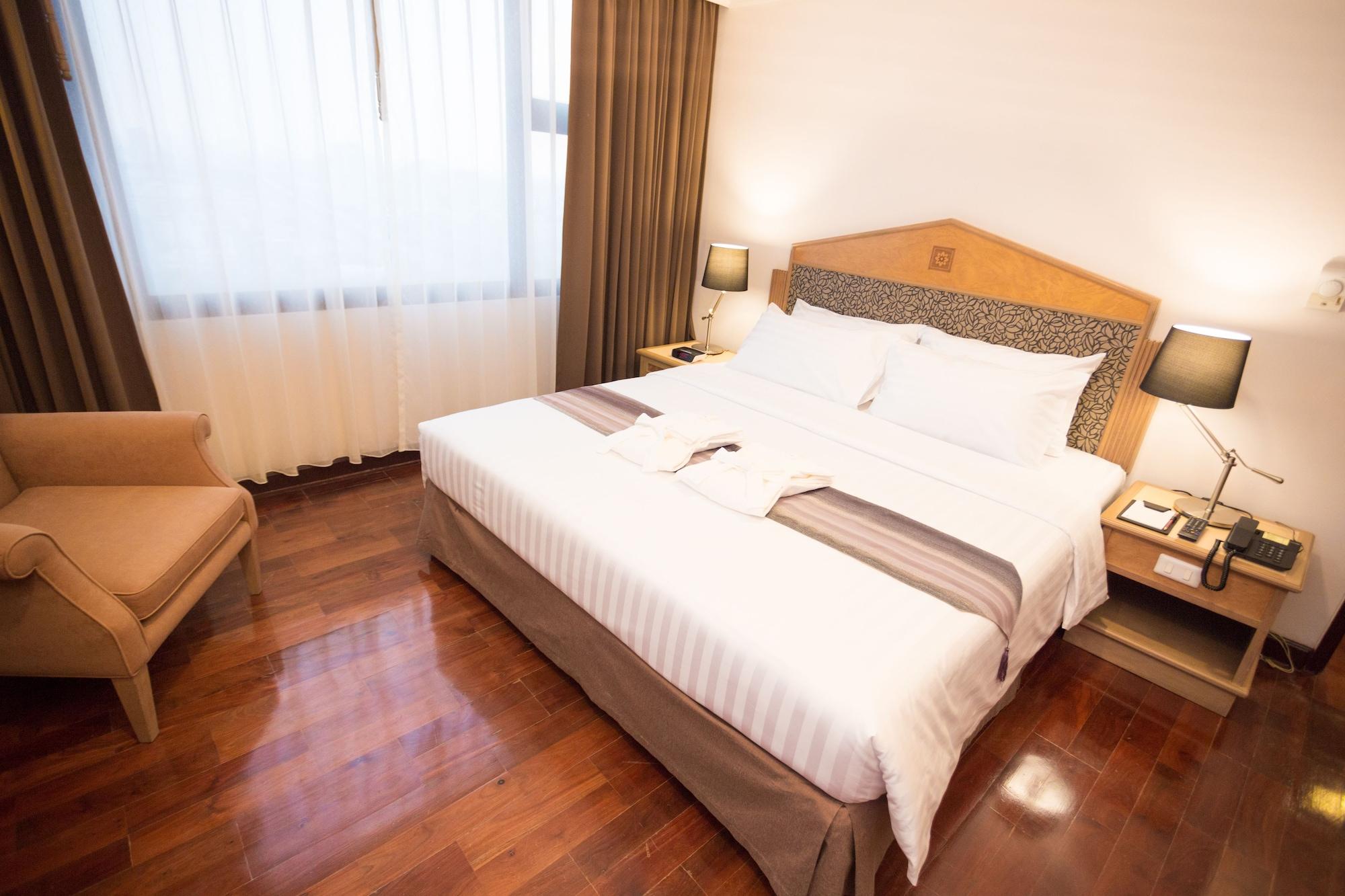 Grand Tower Inn Rama 6 Bangkok Kültér fotó