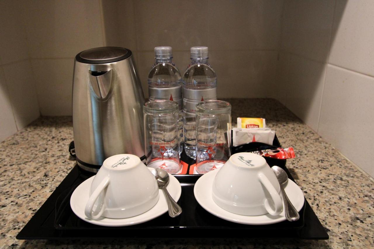 Grand Tower Inn Rama 6 Bangkok Kültér fotó