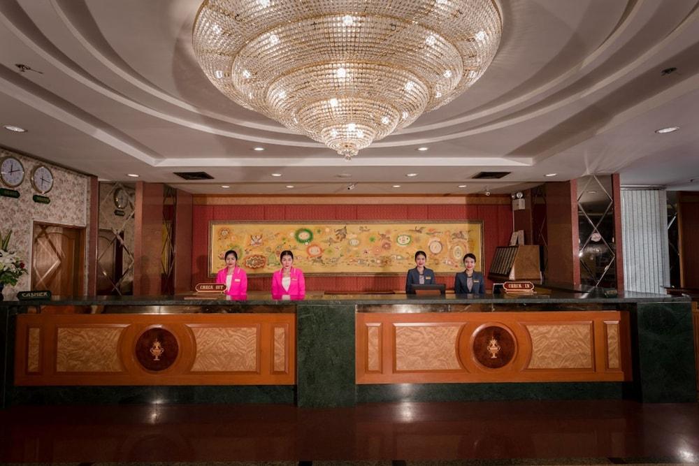 Grand Tower Inn Rama 6 Bangkok Kültér fotó