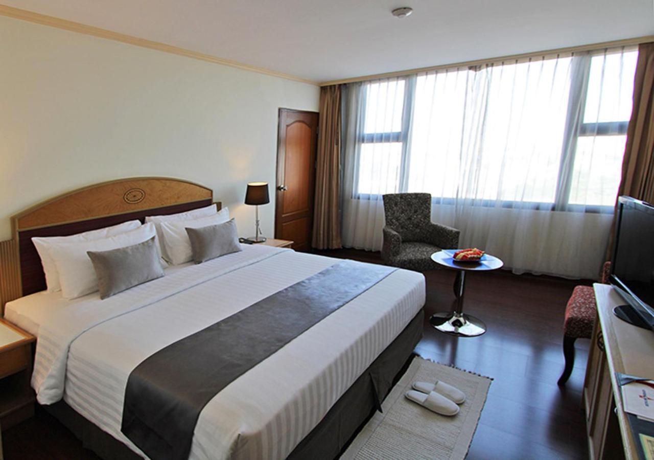 Grand Tower Inn Rama 6 Bangkok Kültér fotó
