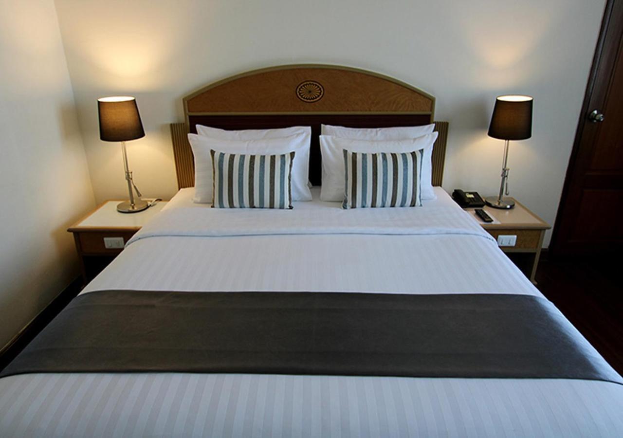 Grand Tower Inn Rama 6 Bangkok Kültér fotó
